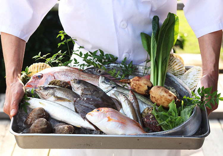 自然に恵まれた柳川の食材を御花の味で彩ってください。