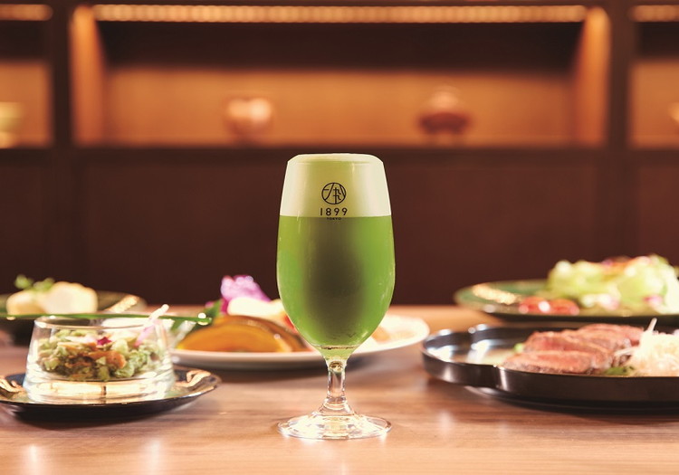 「茶を食す」をテーマに茶葉を使った様々なメニューをご提供しています。