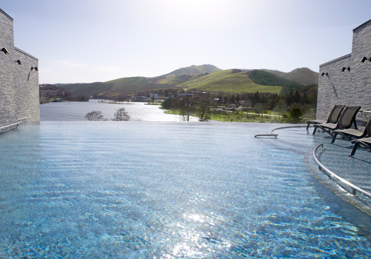 創業70年を迎える当社。レジャー×宿泊の新しい旅のスタイルを提供しています。