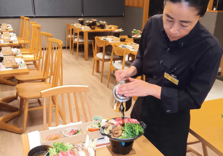 Hotel and Spa Gift TAKAYAMA × レストランサービス