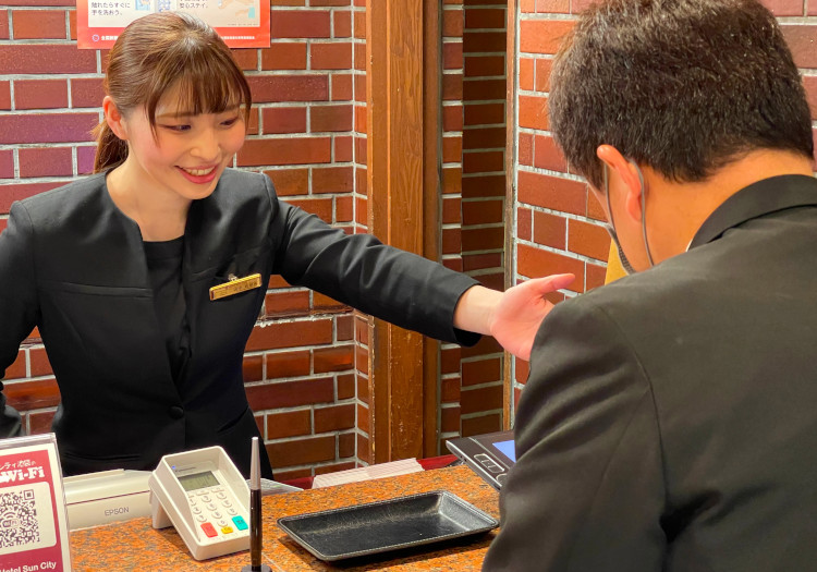 業界未経験歓迎！明るい笑顔でお客様をお迎えしませんか？