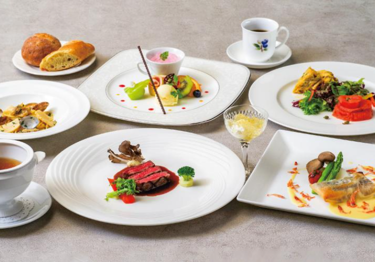 嬬恋プリンスホテル × レストランサービス