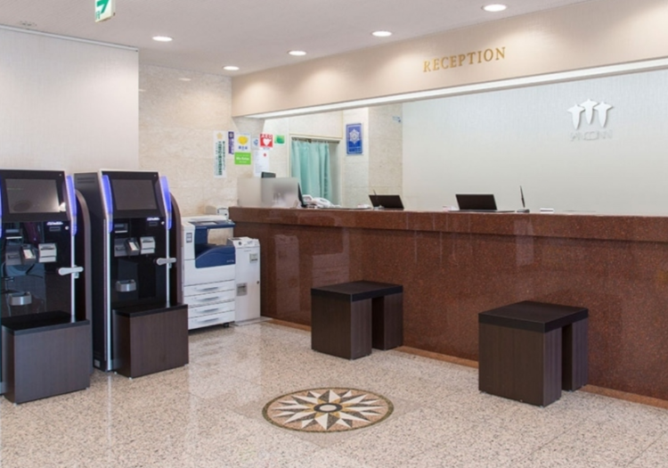 三交イン豊田 × フロント