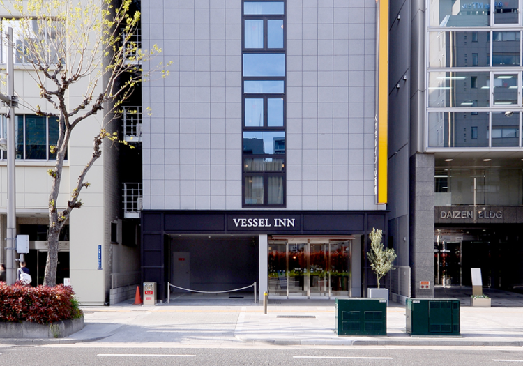 ベッセルイン心斎橋 × 支配人・副支配人・女将