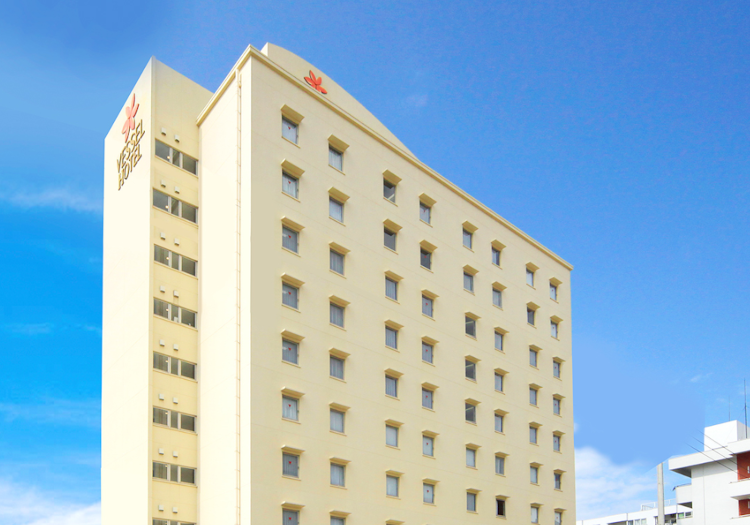 ベッセルホテル石垣島 × 支配人・副支配人・女将