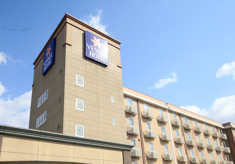 ベッセルホテル福岡貝塚 × 支配人・副支配人・女将