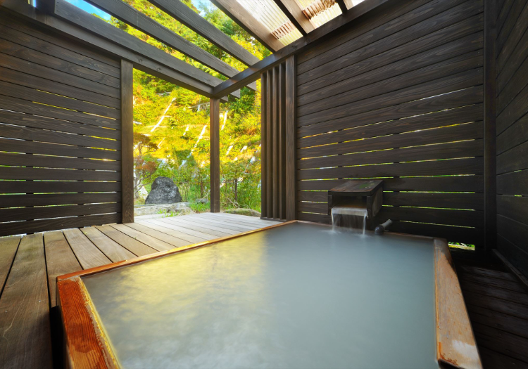 季節が変われば、景色も変わる。蔵王の四季の移ろいを全身で感じる贅沢な日常。