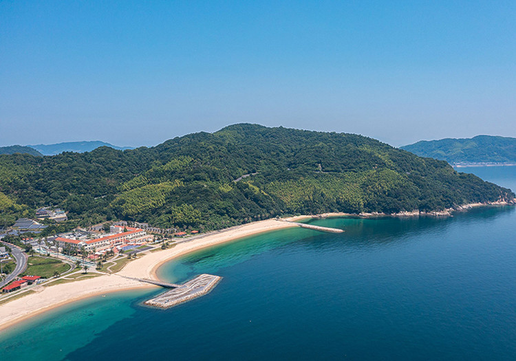 瀬戸内のきらめく海と太陽、風を感じながら優雅なラグジュアリー体験をご提供