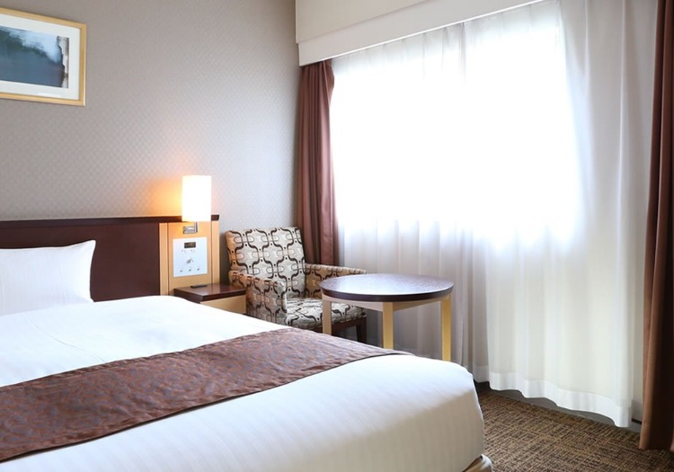 ホテル法華クラブ福岡 × フロント