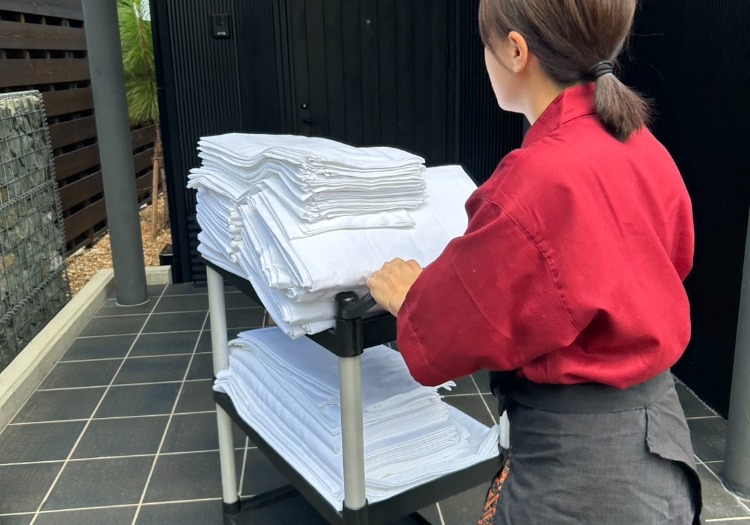 経験・学歴不問！充実した研修制度があるため、一から接客について学べます