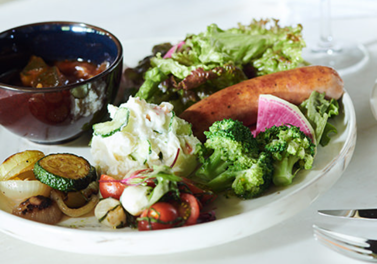 夜とは違う顔。フレンチ・イタリアンの技術で作る優雅なシャンパンブランチ