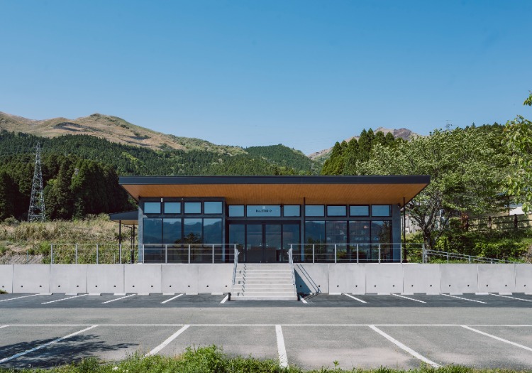 白水温泉 竹の倉山荘 × フロント