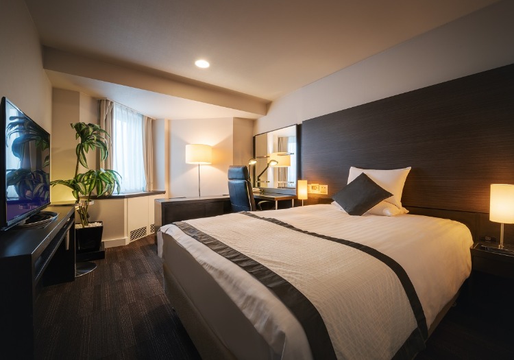 エアターミナルホテル × フロント