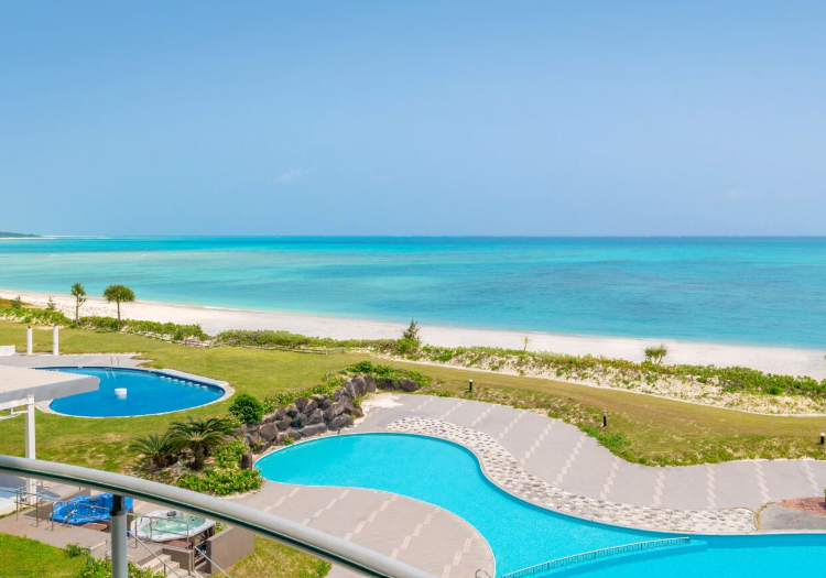 EN RESORT Kumejima EEF Beach Hotel × 支配人・副支配人・女将