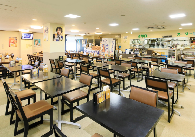 自慢の朝食バイキングメニューは30種類以上。「青森らしさ」にもこだわっています。