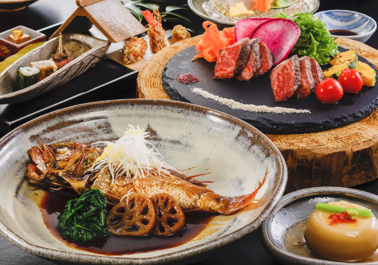 お食事も『私邸』でのおもてなしの核。料理に込められた想いもお客様へ届けます