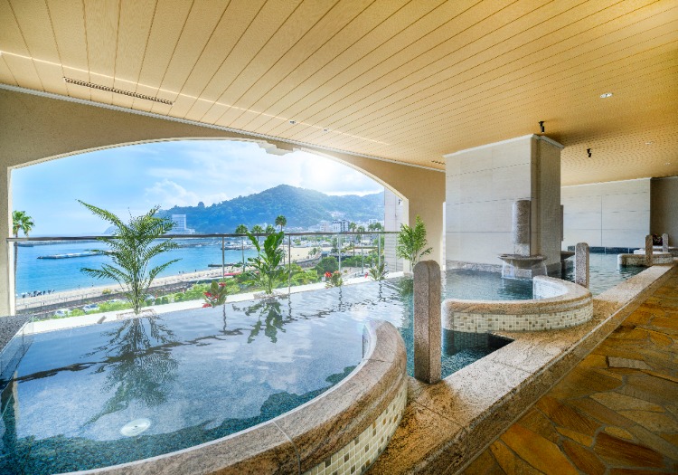 大浴場をはじめ、貸切風呂やサウナ、水風呂などをご用意しております