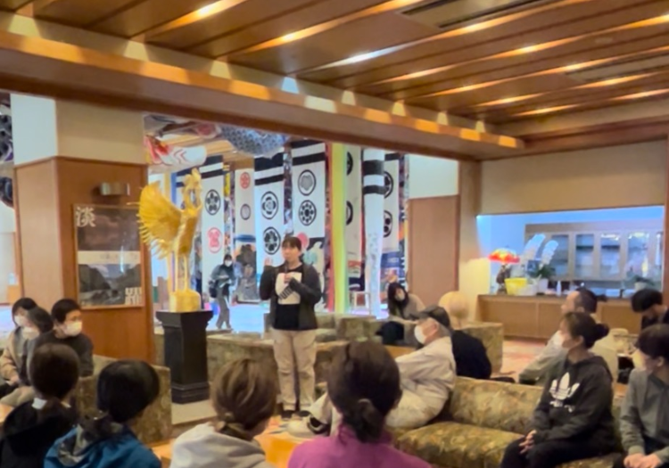 国内外から多くのお客様迎えています。英語や中国語など語学力も活かせる環境です。