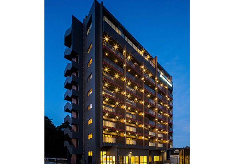 日本有数の絶景を一望できるスパ＆リゾートでおもてなしのプロに。