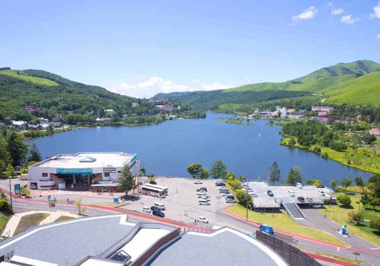 創業70年を迎える当社。レジャー×宿泊の新しい旅のスタイルを提供しています。