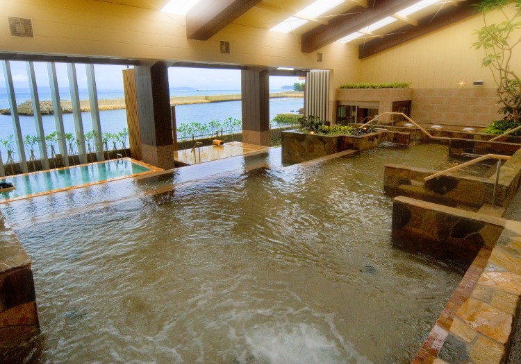 淡路島の原風景・棚田を模した温泉で、心安らぐひとときをお届けします