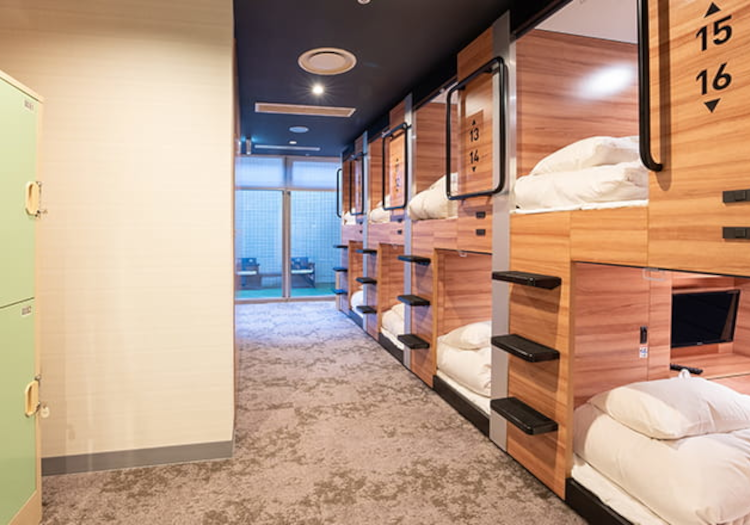 2024年8月オープンしたカプセルルーム。Wi-fi、専用TVも完備。