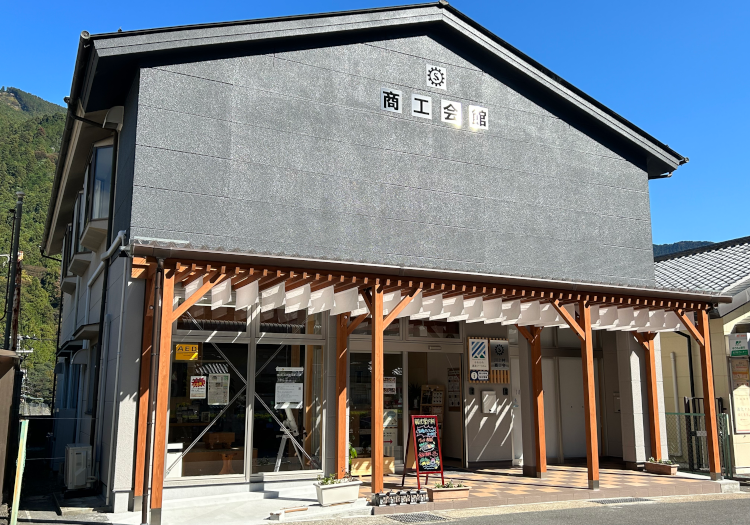 ツアー企画からSNS運用まで、様々な業務を担うため、幅広いスキルを活かせます。