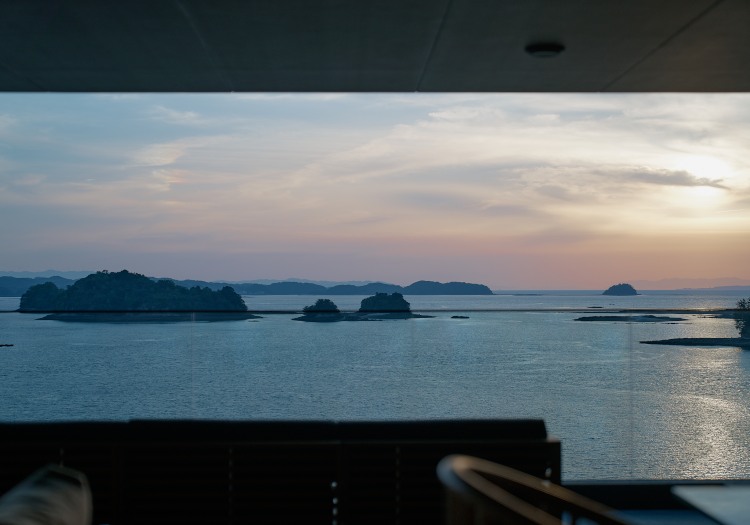 オーシャンビューと和の美しさを調和した、高級感溢れるオーシャンリゾートです。