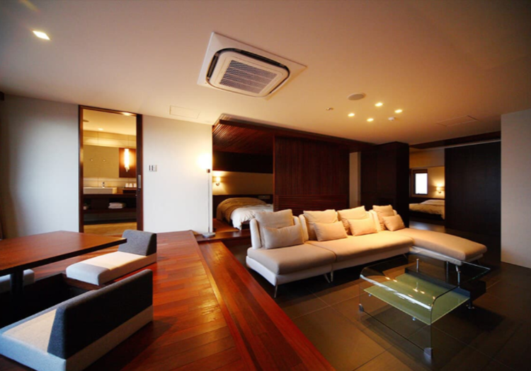 客室は露天風呂付、オーシャンビューなど多彩なタイプのお部屋をご用意しています。