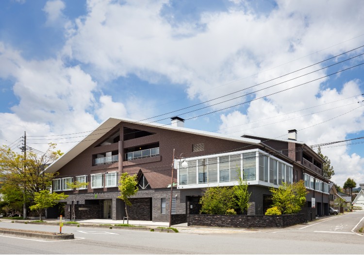 株式会社W Oak 福利厚生充実の好環境で、お客様に向き合ったおもてなしを目指しませんか？
