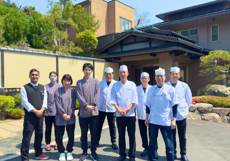 株式会社油屋 伊根町での暮らしを楽しみながら、お客様にその魅力や楽しさを伝えてください
