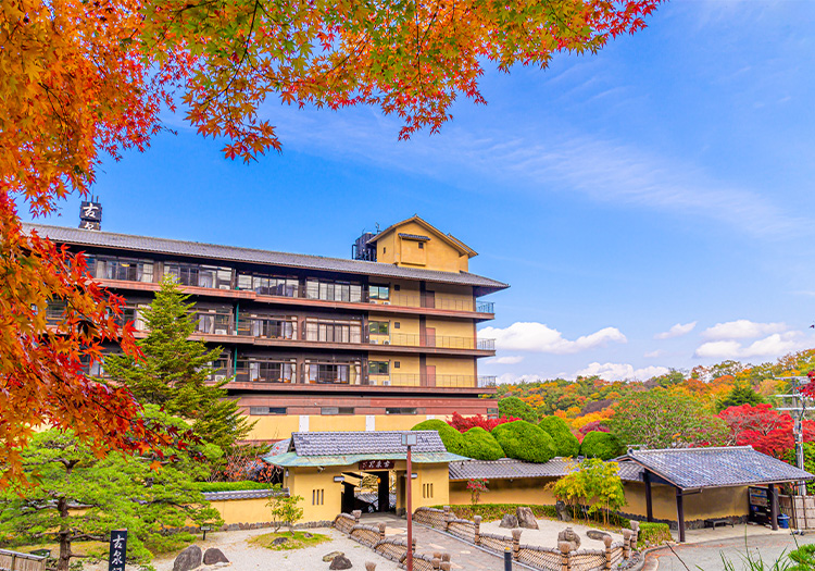 株式会社古泉閣 年間休日108日！「すべてに一流」を自負して。心に刻まれる一瞬をお届け