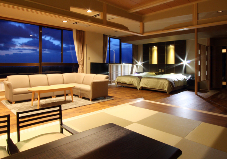 月8～10日休み、月3,000円～利用可能な単身個室寮も完備！ 興味があるけど知らない土地だし…馴染めるか心配…。そんな心配がある方もいらっしゃるかもしれません。そこで当社では、遠方から転居を希望される方も安心してお仕事をスタートしていただけるよう、単身個室寮をご用意しています。寮費はなんと、月3,000円～。勤務時はまかない付きなので、固定費をぐんと抑えることができます。さらに月8～10日のお休みがあり、しっかりリフレッシュ！さらに冬の時期はまとまったお休みも取りやすいので、帰省や旅行を楽しみたい方もプライベートの充実を図ることができます。