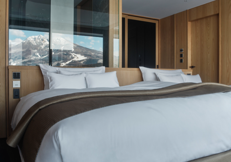 社員寮、引っ越し・家賃補助など、住まいのサポートも充実！ 「固定費の支出を抑えたい」「物件探しの手間を省きたい」など、住まいについてお悩みの方のために、当社では社員寮を、水道光熱費、駐車場代含め月25,000円でご用意しております！加えて、引越し費用の補助（上限100,000円）、家賃補助（賃貸の方は50％補助）など、様々な住まいをサポートする福利厚生をご用意。さらに賄い、マイカー通勤など、住宅面以外でもスタッフの働きやすさをサポートする制度が用意されています。お客様だけでなく、スタッフ自身も心からやりがいを感じられる環境で皆様をお待ちしております。