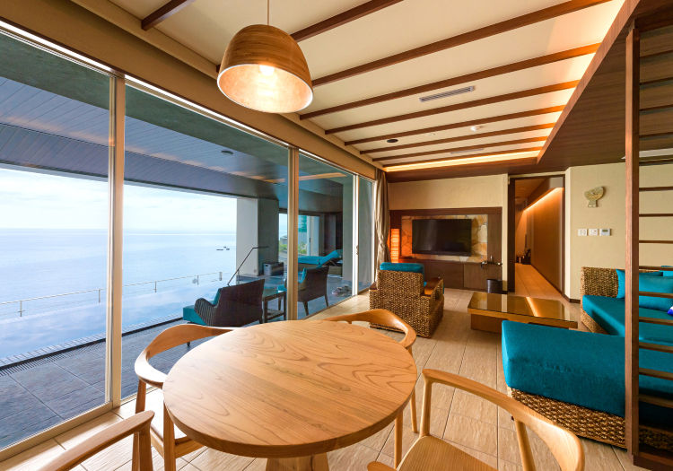 AMANE RESORT（SEIKAI/GAHAMA） × フロント