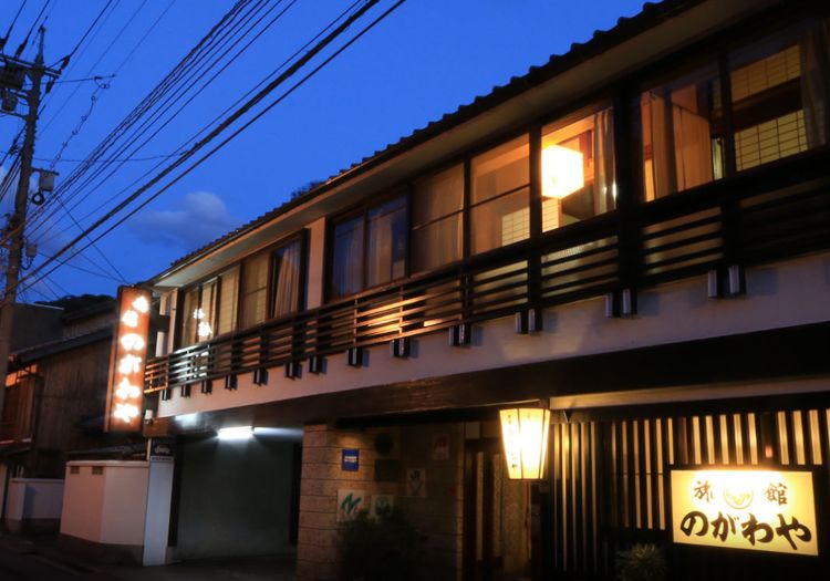 のがわや旅館 × 仲居