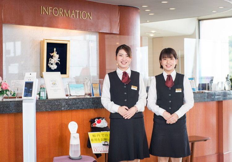 ホテルアレグリアガーデンズ天草 × フロント