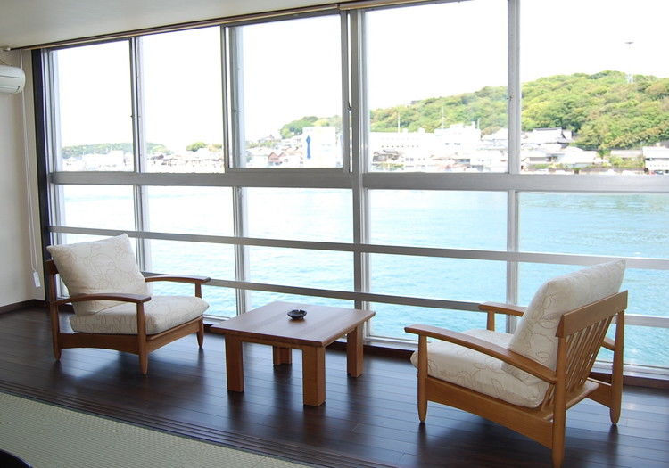 海辺の宿 清力 × サービススタッフ
