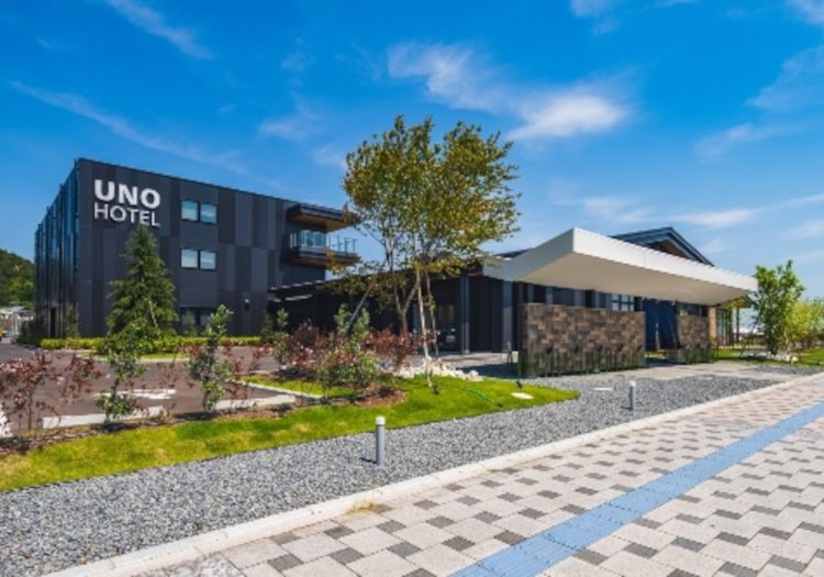 UNO HOTEL × 支配人・副支配人・女将
