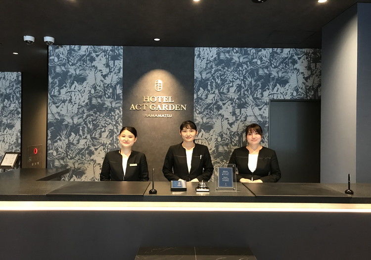 HOTEL ACT GARDEN HAMAMATSU × サービススタッフ