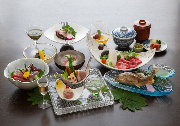 飛騨亭 花扇 × 和食