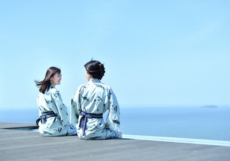 天空海遊の宿 末広 × サービススタッフ