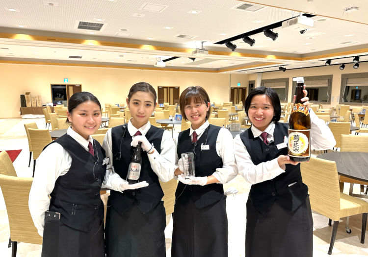 浜名湖レークサイドプラザ（料飲部門） × レストランサービス
