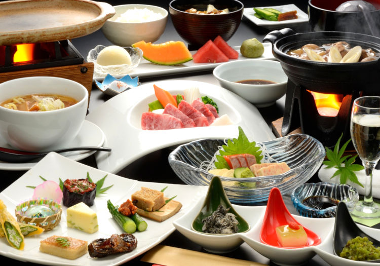 蔵王四季のホテル × 和食