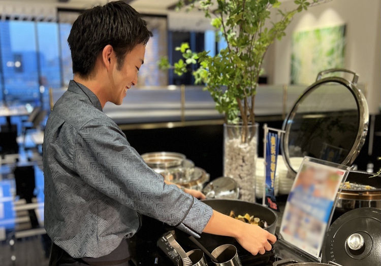 ヒルトン横浜 × リーダー・チーフ（料飲部門）