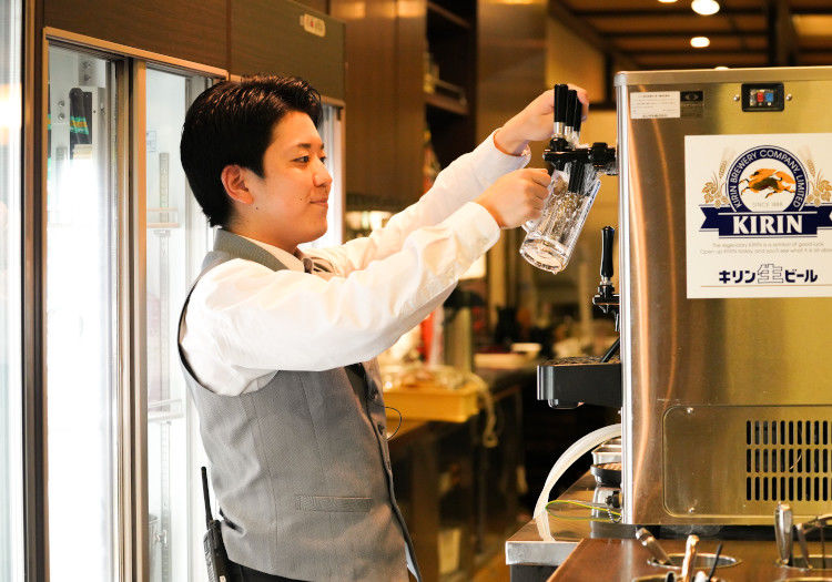 箱根湯本温泉 天成園 × マネージャー・支配人（料飲部門）