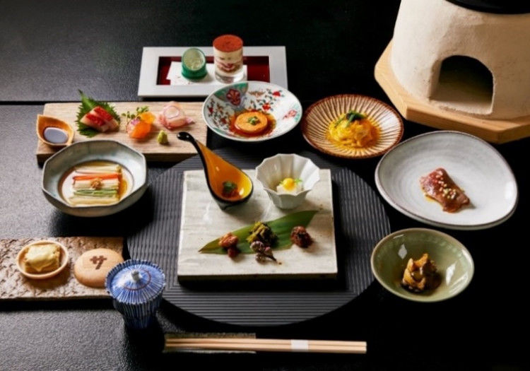 Ryokan ＆ Sauna Yorozuya Hita × 和食