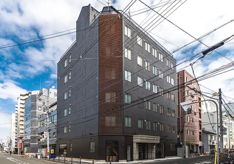 株式会社どやねん（DOYANEN HOTELS） × マネージャー・支配人（営業部門）