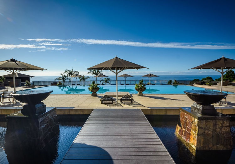 sankara hotel&spa 屋久島 × 料理長・マネージャー・シェフ