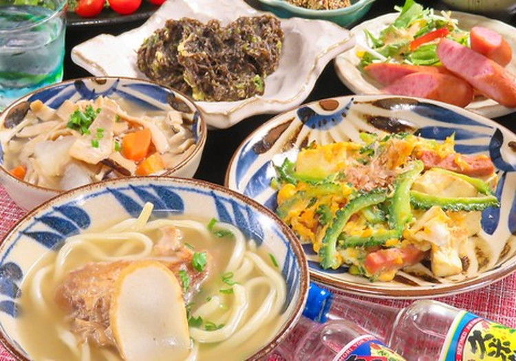 沖縄直送の食材を活かした、こだわりの逸品をご提供しています。